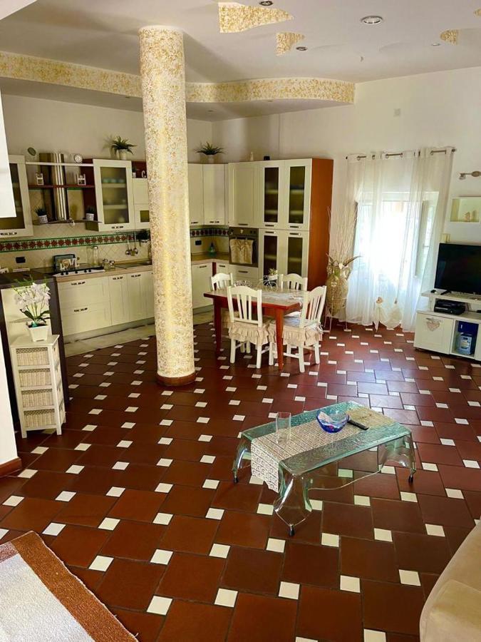 Holiday House Il Castello Di Anna Apartment Vietri sul Mare Exterior photo