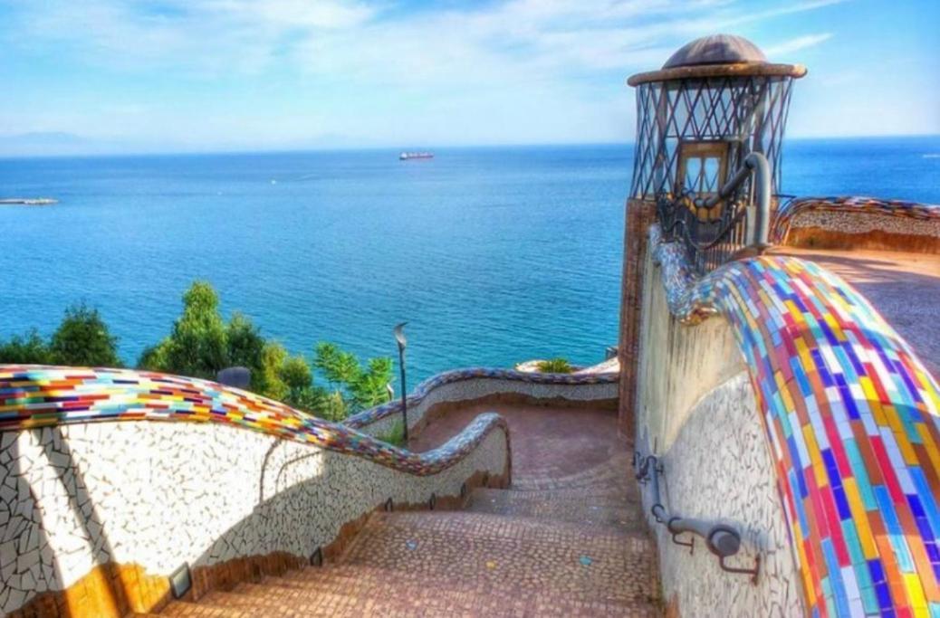 Holiday House Il Castello Di Anna Apartment Vietri sul Mare Exterior photo