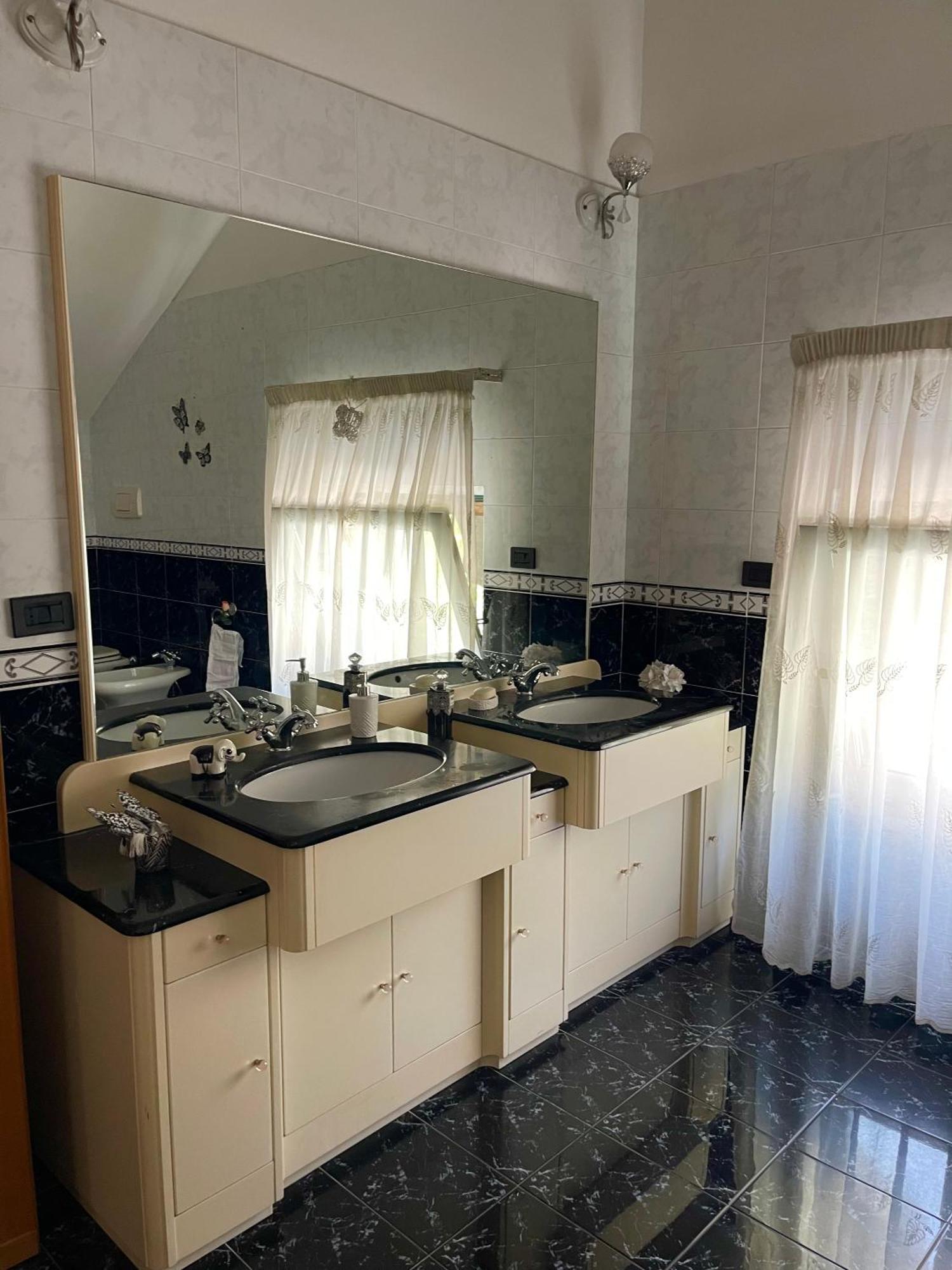 Holiday House Il Castello Di Anna Apartment Vietri sul Mare Exterior photo